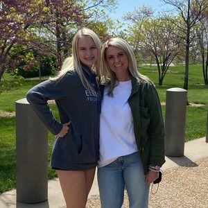 Meet your Posher, Elisabeth